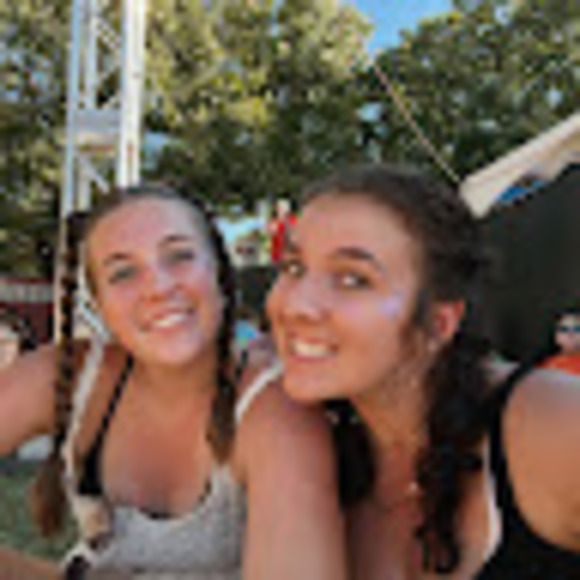 Meet your Posher, Zoë - Picture 1 of 1